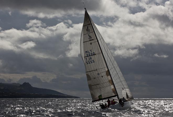 Rolex Middle Sea Race 2010 ARTIE approaching Pantelleria Island<br />
  © Carlo Borlenghi / www.carloborlenghi.com